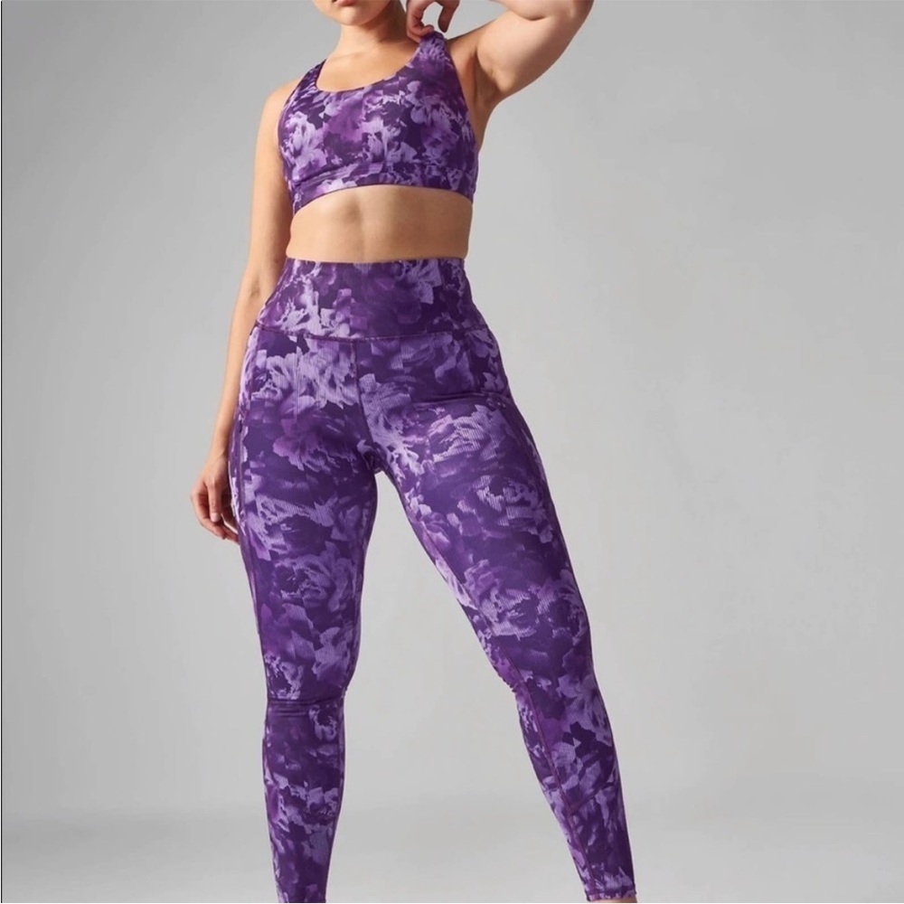 Athleta- High Rise Rainer Tight & Bra Set XS - Picture 3 of 9